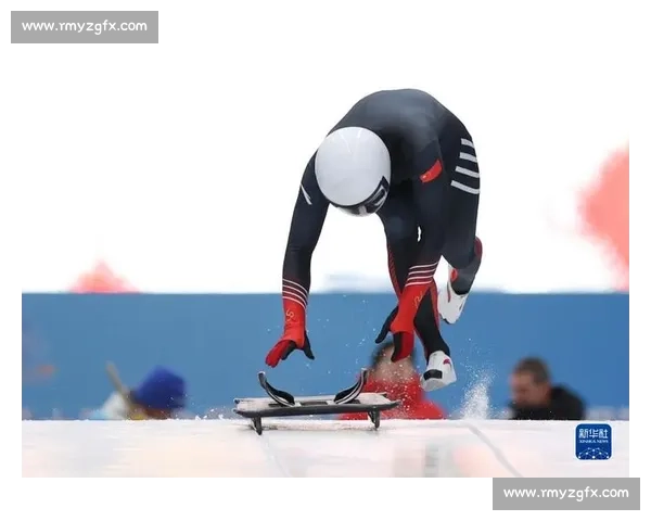 极速飞驰赛道上的钢架雪车竞速与激情对决